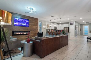 House, Multiple Beds, Patio, Garden View (2856BD SL) | Interior