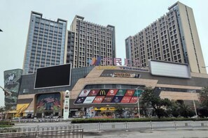 Unclassified image, 2 of 36, button - Juncheng Higher-quarter Hotel (Zhongshan)