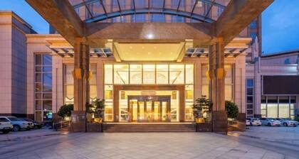 Juncheng Higher-quarter Hotel