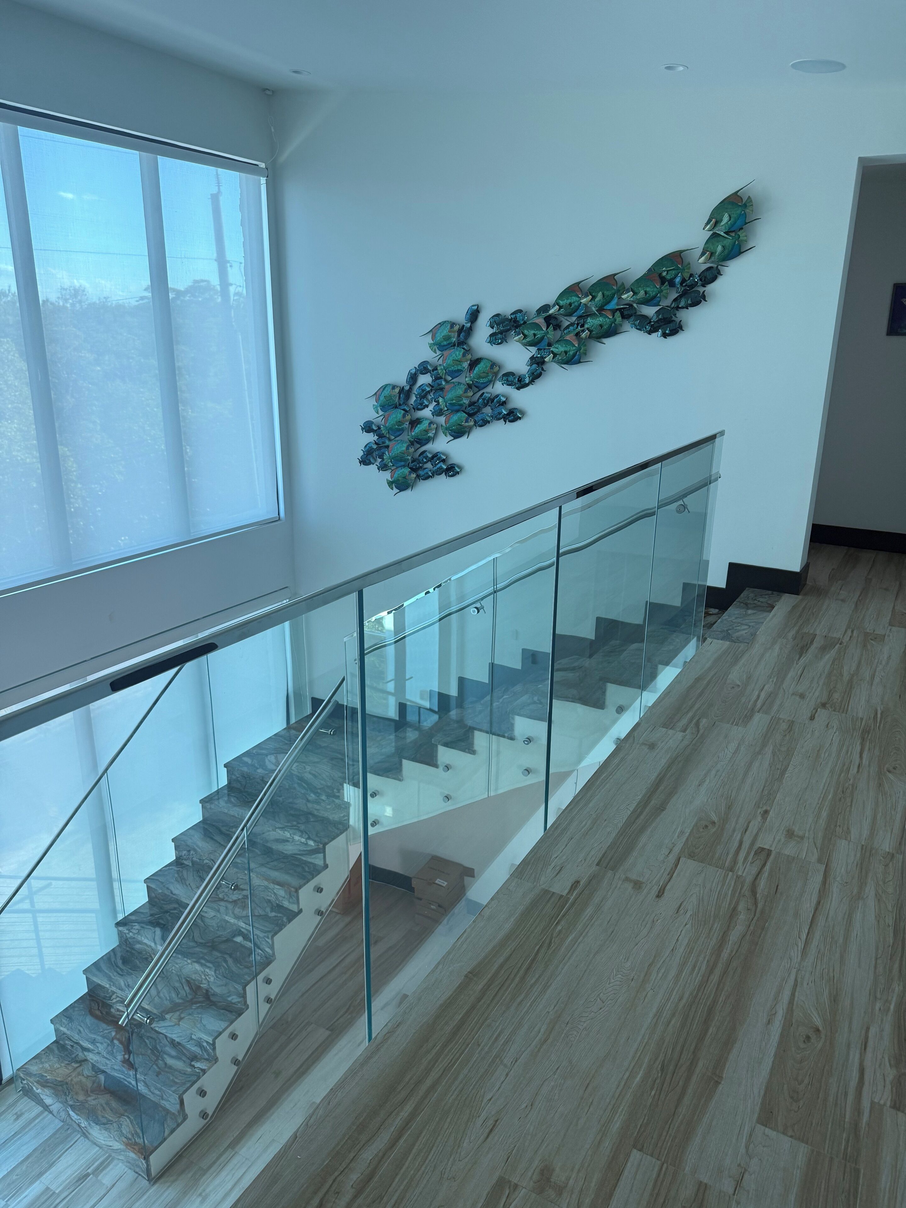 المنشأة من الداخل