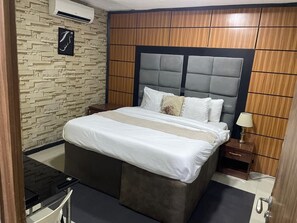 Familien-Suite, Balkon, Blick auf den Innenhof