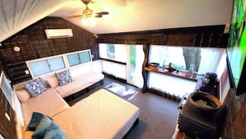 6 quartos, ferros/tábuas de passar roupa, Wi-Fi, roupa de cama