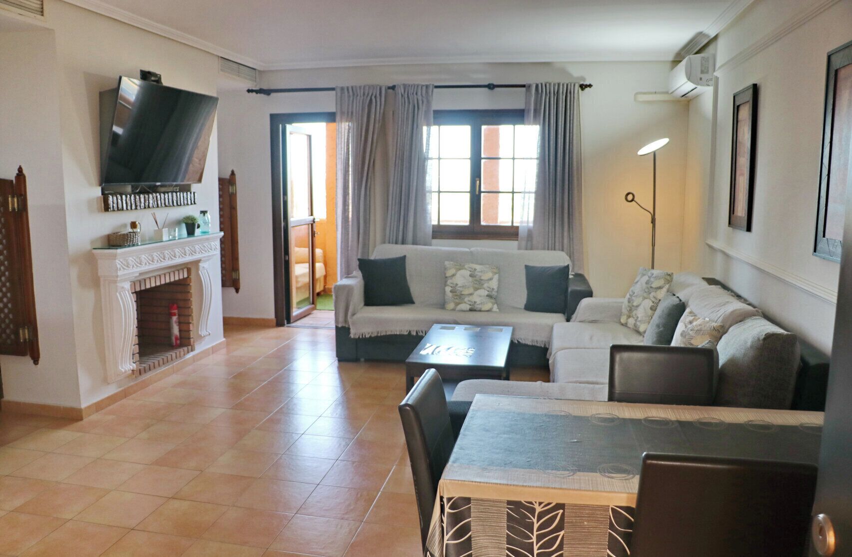 TV, fireplace
