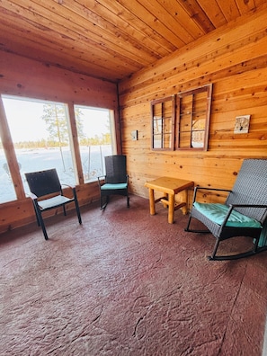Interior - Lakefront Luxe - Antler Cottage a 3-Level Retreat on the Whitefish Chain (Pequot Lakes)