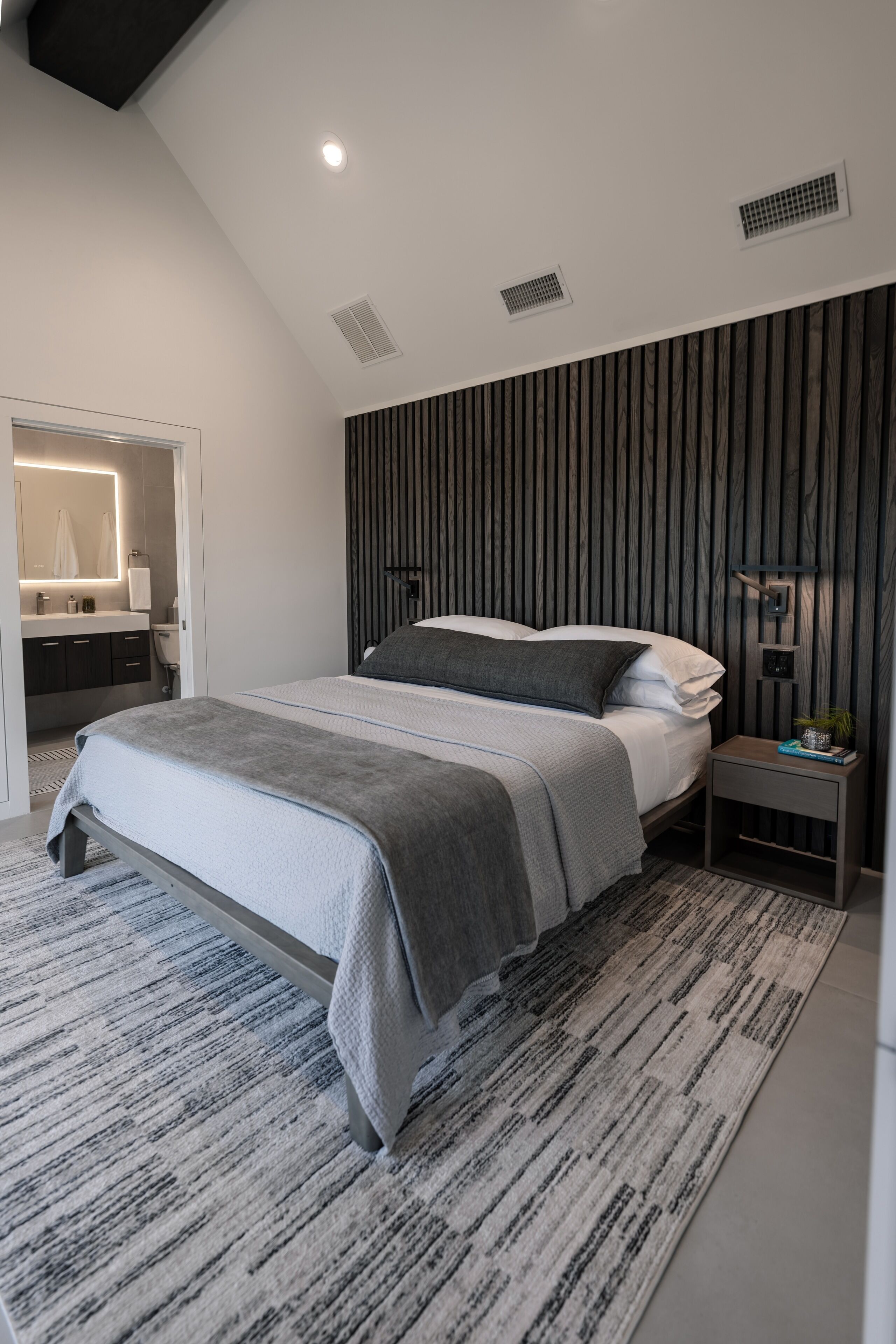1 chambre, bureau, Wi-Fi gratuit, draps fournis