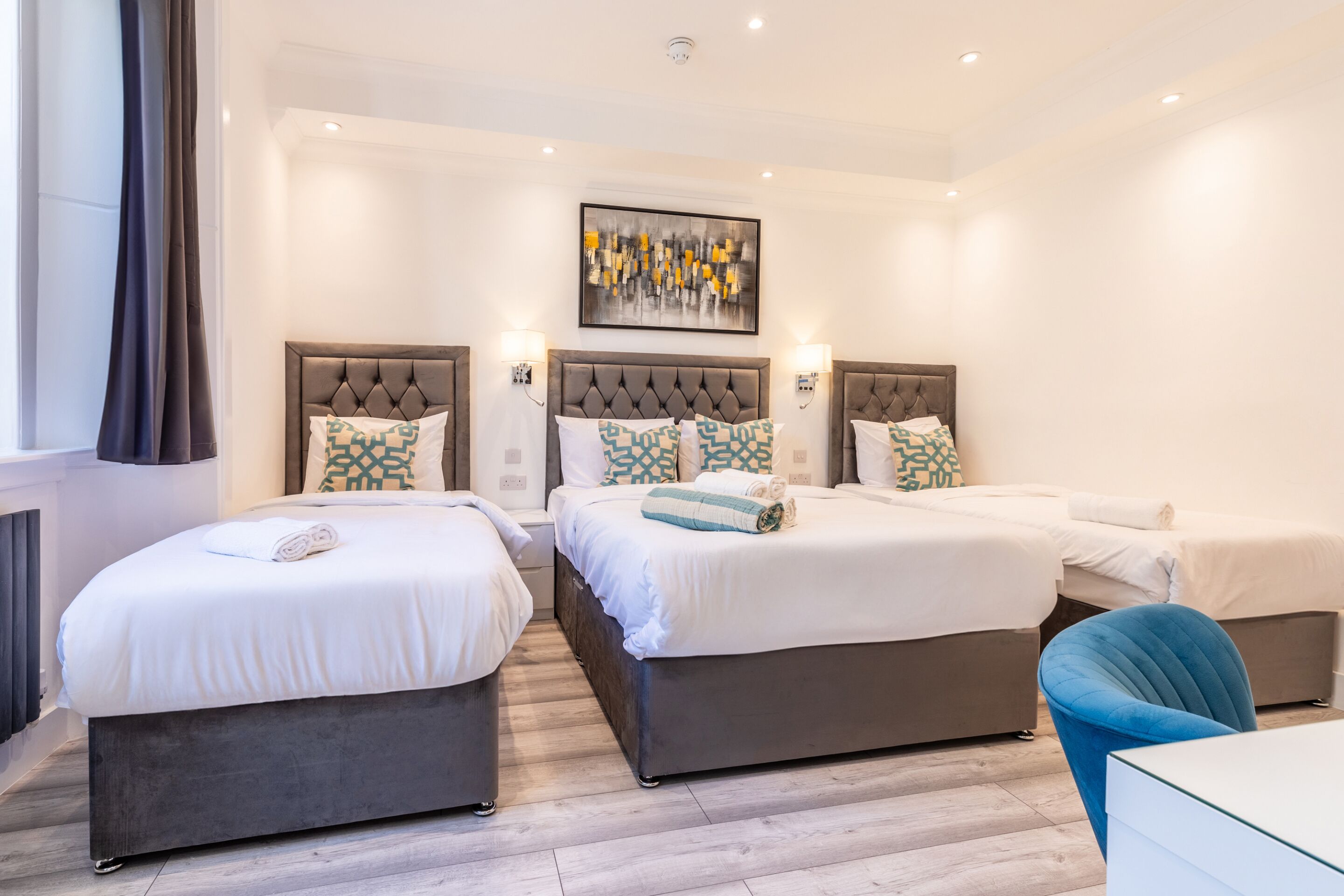 Photo - The Gate Hotel