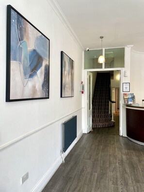 Majoituspaikan sisäänkäynti