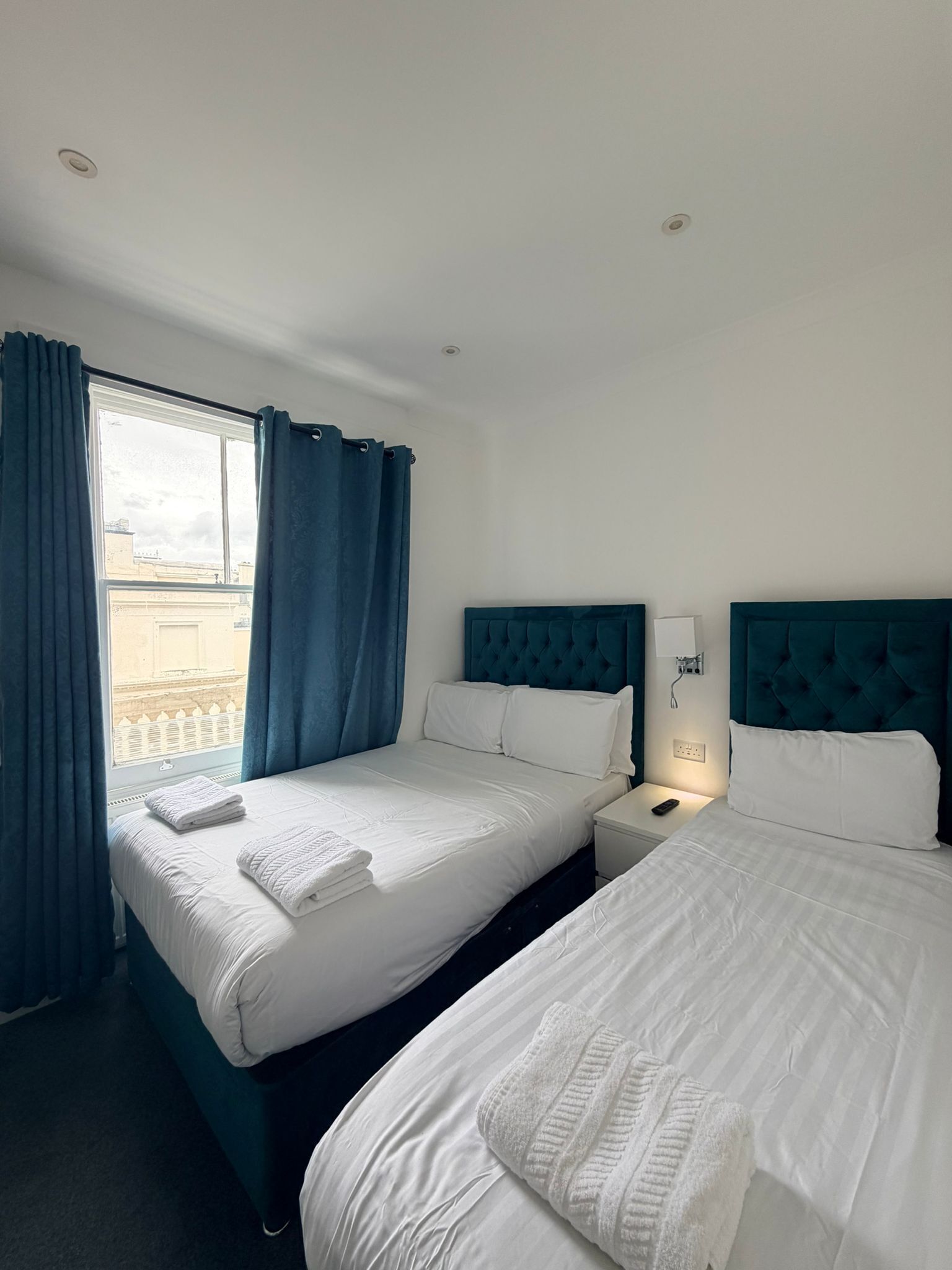 Standard Twin Room, Ensuite | Blackout curtains, iron/ironing board, free WiFi