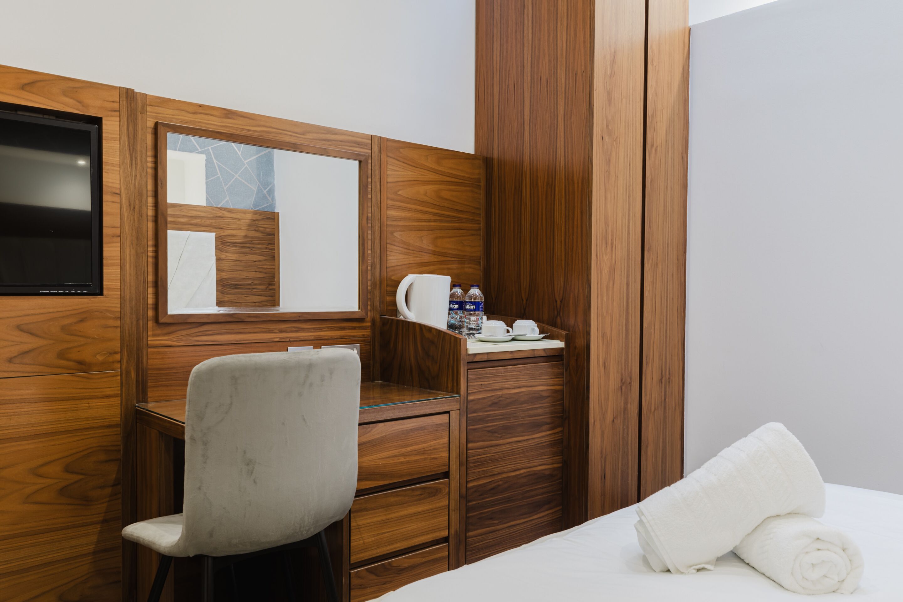 Photo - The Gate Hotel
