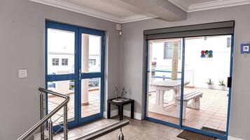 House, 3 Bedrooms, Smoking, Balcony | Interior