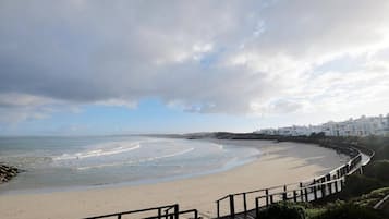 House, 3 Bedrooms, Smoking, Balcony | Beach