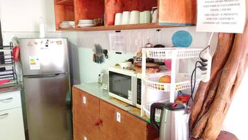 Refrigerador, microondas