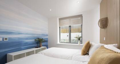 Apartment 4, Oasis Sands - an apartment that sleeps 6 guests in 3 bedrooms