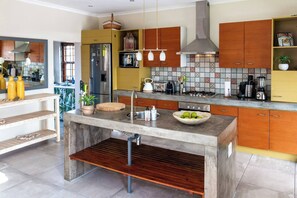 House, 3 Bedrooms, Smoking, Balcony | Interior