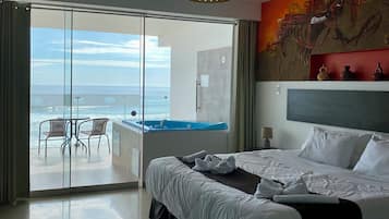 أغطية فراش متميزة وميني بار وبديكورات فريدة لكل غرفة وطراز فريد لكل وحدة