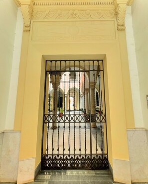 Interior - Caballeros 33 | Charming Apartment with Views of San Miguel (Jerez de la Frontera)