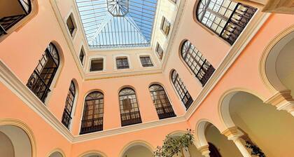 Andalusian Apartment with AC, WiFi in center of Jerez de la Frontera