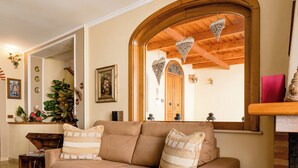 Living area - Domus Aenaria - Spacious Villa - Prime location close to beaches and shops (Ischia)