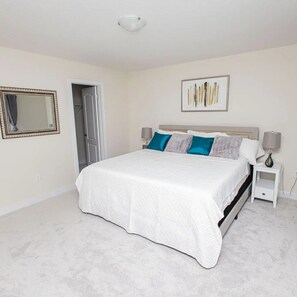 4 bedrooms, iron/ironing board, WiFi, bed sheets