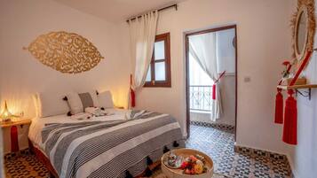 Standard Double Room | Free WiFi, bed sheets