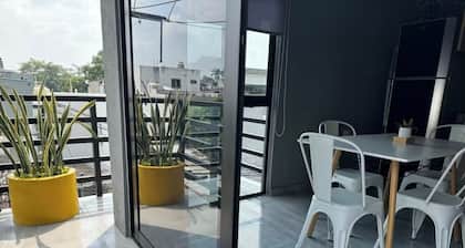 MITICA TORRE K APARTMENT BY AIRA
