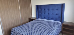 2 soverom, strykejern/-brett, wi-fi og sengetøy