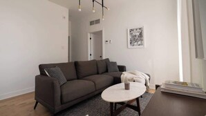 TV, offices - Maison Rasco • One-Bedroom Apartment • Old Montreal • Central • Self Check-In Access • Full Kitchen • Pet Friendly • Wi-Fi • AC (Montreal)
