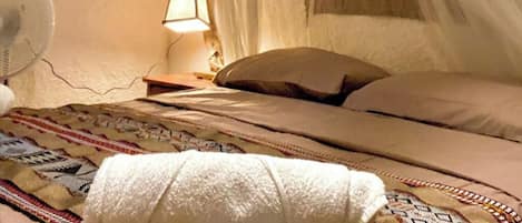 1 bedroom, WiFi, bed sheets