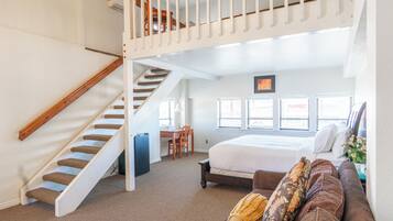 Family Triple Room | Free WiFi, bed sheets