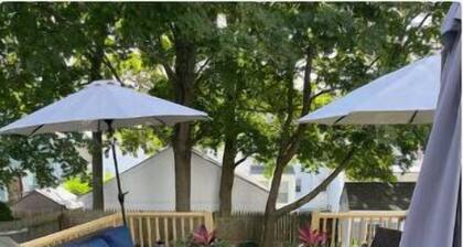 Townhouse Close to Downtown Newport & Beaches