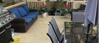 Townhouse Close to Downtown Newport & Beaches