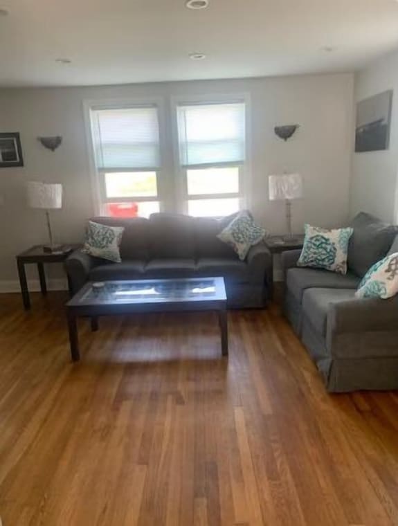 Townhouse Close To Downtown Newport & Beaches - Easton's Beach, RI
