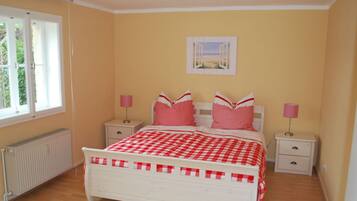 Ferienhaus | 1 Schlafzimmer, individuell eingerichtet, Bettwäsche