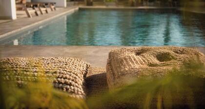 BOHOTEL Messonghi - Designer's Hotel