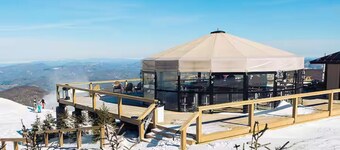 Mountain Views + Walk to Overlook Barn, Slopes, Fred's & White Wolf!