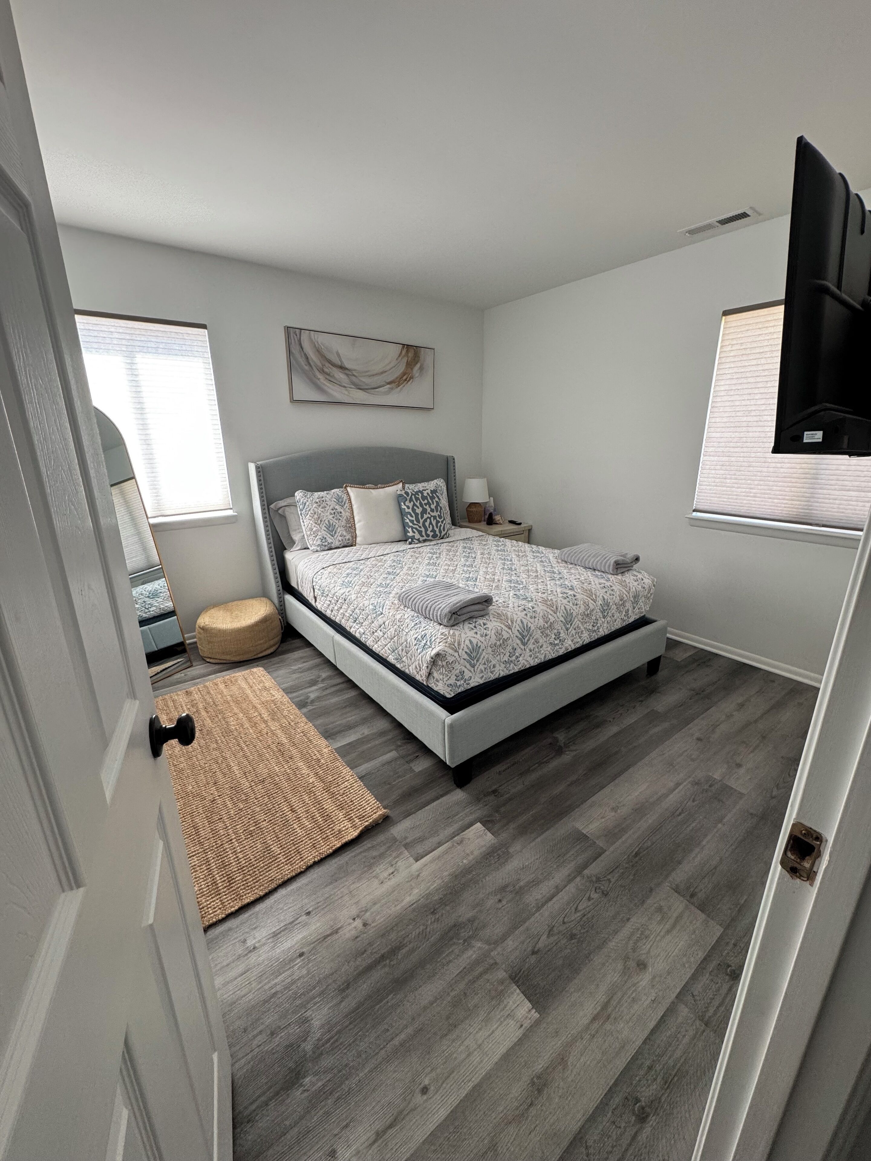 3 bedrooms, desk, iron/ironing board, WiFi