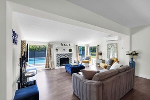 Smart TV, fireplace, DVD player, video library