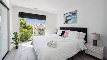 3 bedrooms, iron/ironing board, travel cot, free WiFi