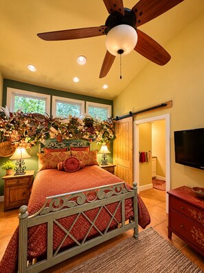 Unclassified image, 2 of 17, button - Modern pool side guest suite compliments Historic 1903 Boerne Home walk to town! (Boerne)