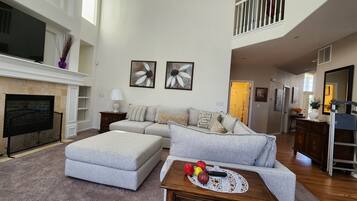 电视、壁炉、电子游戏