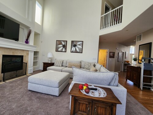 Spacious 5BR Retreat by Trails Pet-Friendly