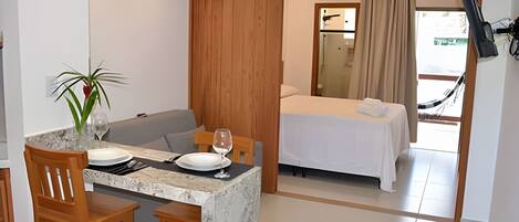 1 chambre, fer et planche Ă repasser, literie fournie