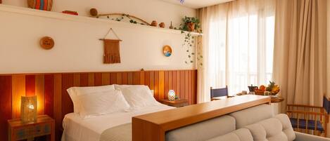 Fer et planche Ă repasser, accĂšs Ă Internet, literie fournie