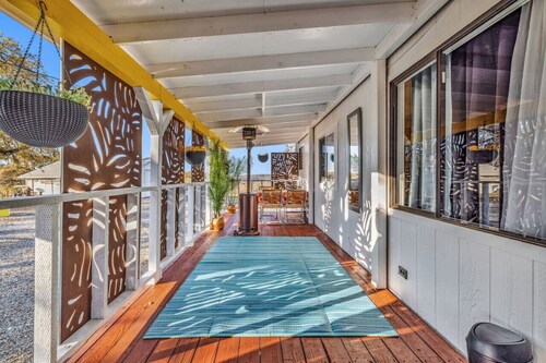 Cabin w/ breathtaking view Stop before Tahoe