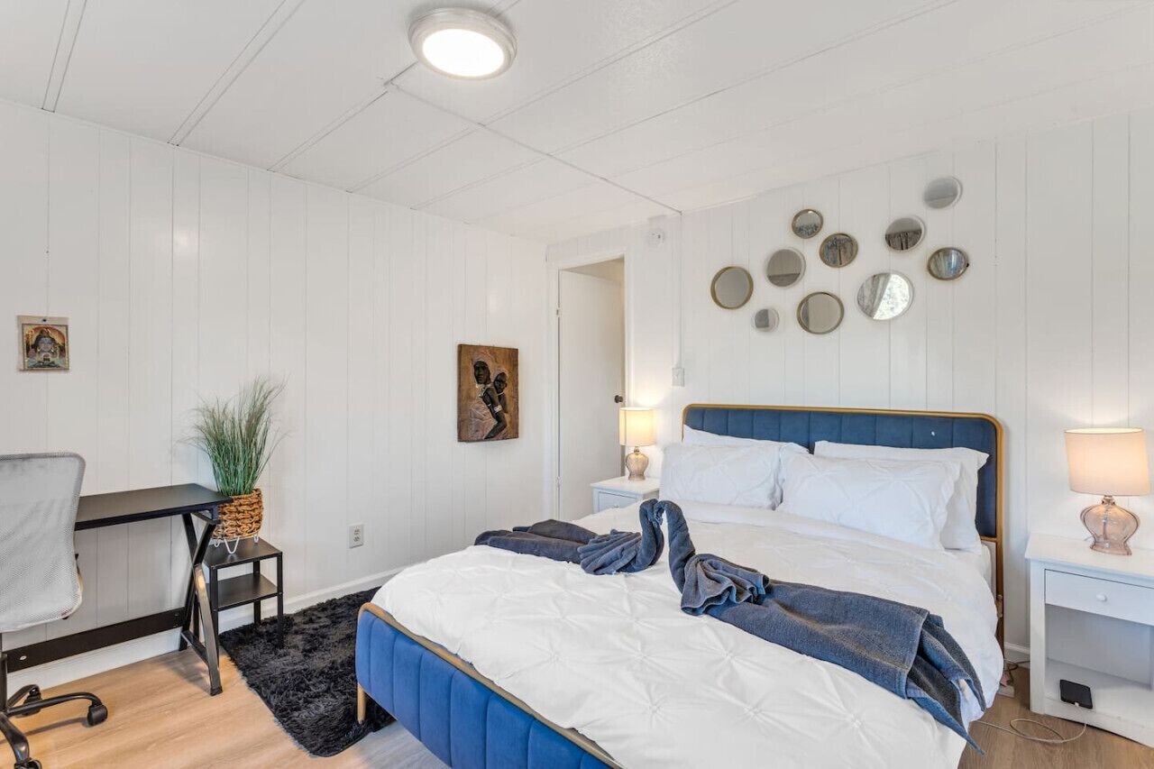 2 bedrooms, desk, iron/ironing board, free WiFi