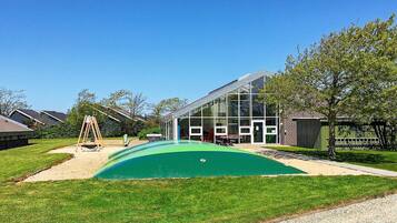 ุงูู
ูุดุฃุฉ ู
ู ุงูุฎุงุฑุฌ