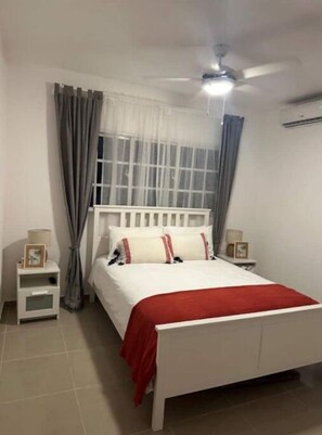 3 chambres, fer et planche Ă repasser, Wi-Fi, draps fournis