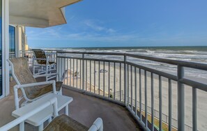 Property grounds - 3-Bedroom Condo in Lovely Daytona Beach Shores with Amazing Views! (Daytona Beach)