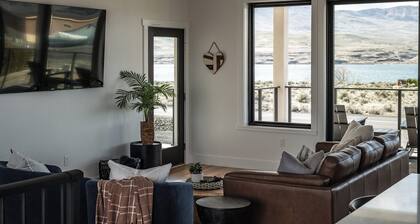 New! The 19th Hole at Desert Aire