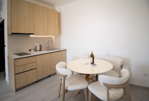 Apartment, 1 Schlafzimmer | Eigene Küche | Kühlschrank, Mikrowelle, Wasserkocher, Gefrierschrank
